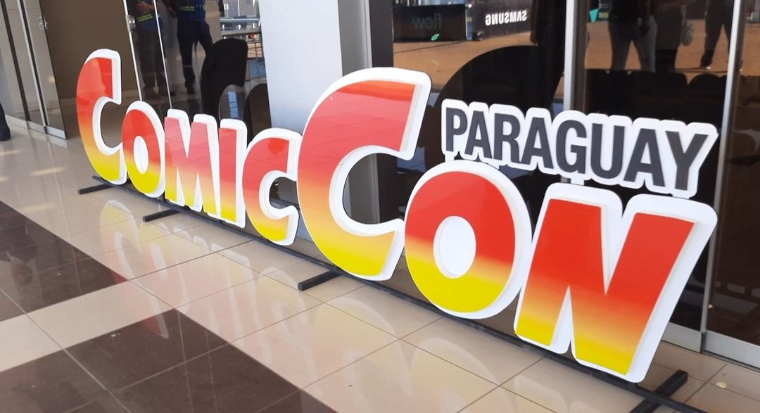 El día 1 de la ComicCon en Paraguay 🇵🇾 fue muy genial, divertido 🙌🏼😊
Tanto arte hermoso que hay en el país, hay que apoyar a todos los artistas, super bello todo 😍
#comiccon #comicconpy #comicconparaguay #Paraguay