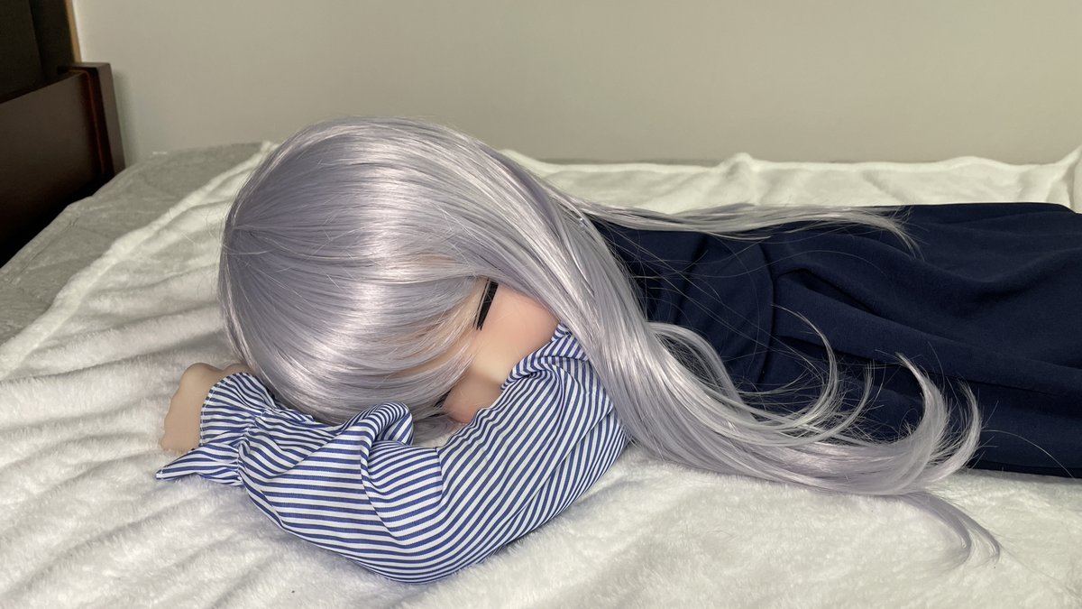 flymiyamiya's tweet photo. ヤダヤダー！からのふて寝zzz
#うちのこかわいい   #等身大ドール  #アニメドール https://t.co/Mmttuy2Q0N