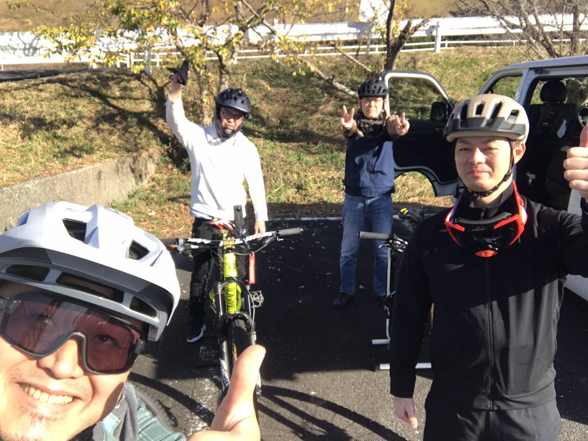 How76YxxyM8jf4G's tweet image. おーっはよーーございまーーーっス🤣👍
本日はこちらからお送りしますw
#jetcycle #konabikes #この後開店 #お休みじゃないのよ