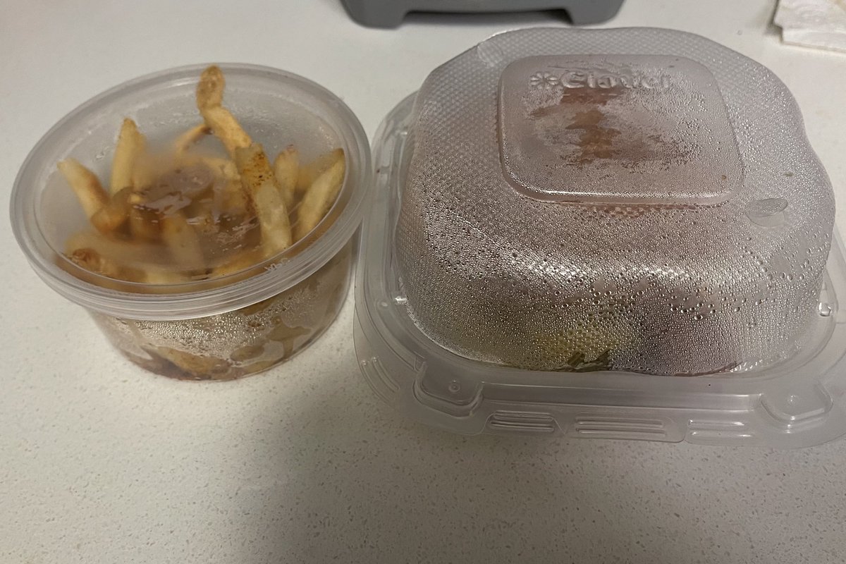 Ris3nG's tweet photo. Finally got around to trying  @MrBeastBurger in rock hill SC (out of Ruby Tuesdays). I was super excited until I saw this. Not even the right fries, and @CFox_Designs was super bummed about the packaging :/ I think @MrBeast needs to do an undercover boss episode here 😂 https://t.co/yAZ9cTT1w6