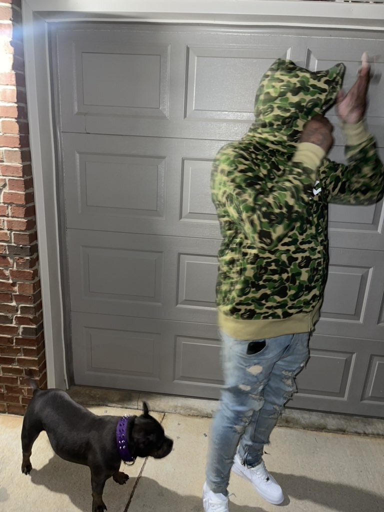 They Done Turnt Me To A Beast 💚🤑 🦍 They Done Let Me Off The Leash 🐶🦴 😬😬😬
#LLMyPeople #FreeDemBoyzzz