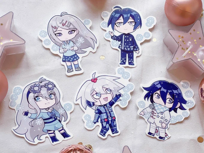 The winter stands are now in my st0re! Along with genshin star buttons and a comeback of the christmas ship charms!You can get them here  