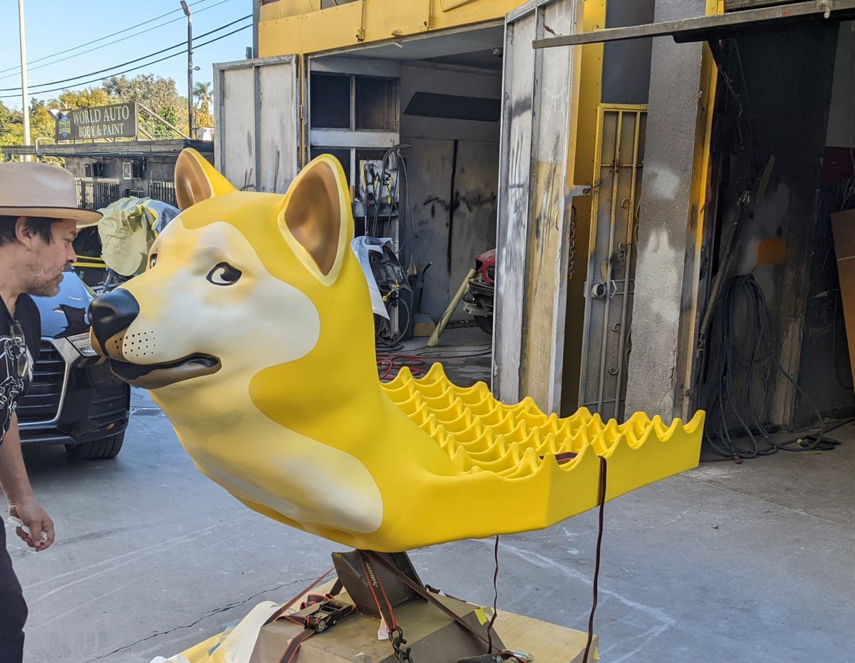 DogeFin's tweet photo. @enachorado @dogeofficialceo We actually did the giant Doge statue thing. No tokens, just for the lolz. https://t.co/hvKm5DbRox