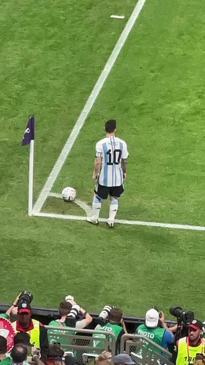 Todos quieren ser Messi, pero nadie quiere hacer los sacrificios que lo han llevado a ser lo que es, aceptemos que nos ganaron porque son mejores que nosotros, reconocer es de grandes personas… trabajemos para ser mejores y dejemos de echar culpas.

Ánimo y vamos por el otro!