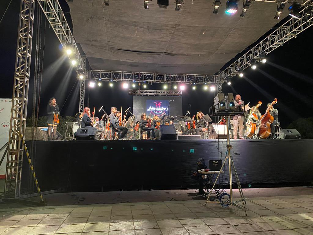 ISCsonora's tweet photo. La Orquesta Juvenil Sinfónica de Sonora desde Empalme, Sonora en su presentación del Festival Hilario Sánchez Rubio. 🙌🏼🎼 https://t.co/Obe5ng914n