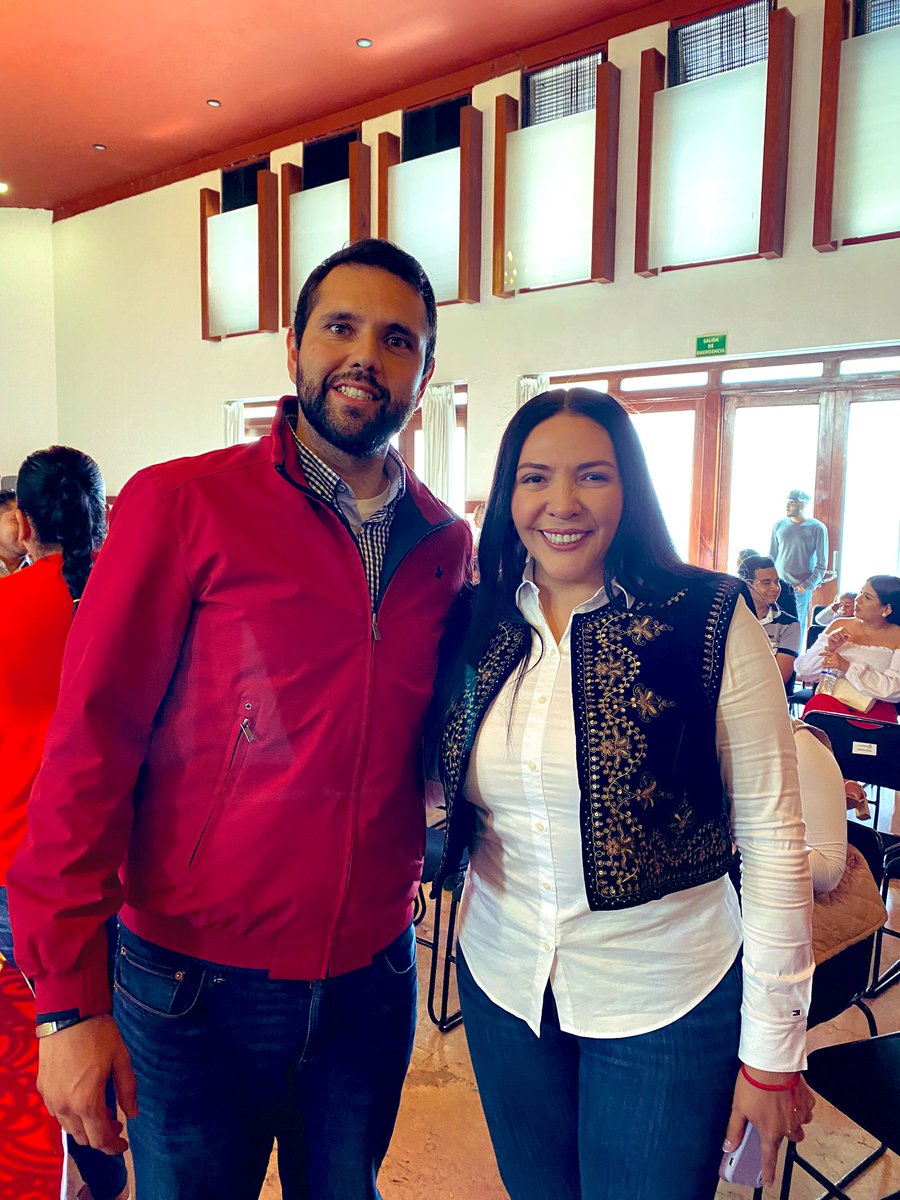 AlexEulloqui's tweet photo. Donde también tuve el gusto saludar a grandes amigos y liderazgos de todo los rincones del estado. Estamos preparados en #Sahuayo y el #Occidente para jugar y ganar en 2024. https://t.co/Lcq0fIsRk3
