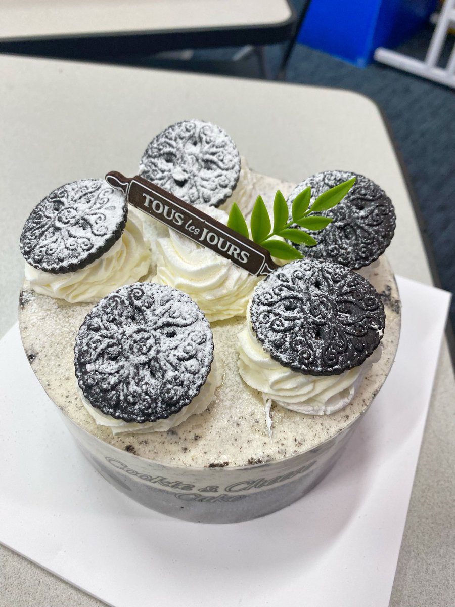 I’m back in Korea #chadwickinternational 🥰🎉❤️ #postspinesurgery #newlifechapter #degenerativespinelife