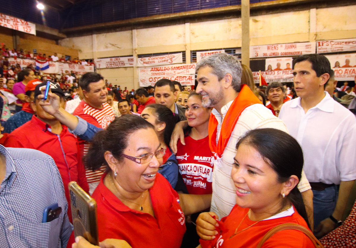 LinksPolitica's tweet photo. ๐๐ฉ Impresionante Concepciรณn, el cariรฑo, el fervor y la esperanza de nuestra gente no tiene precio, el norte del paรญs deposita su confianza en @MaritoAbdo para Presidente del Partido Colorado y @ArnoldoWiens #PresidentePy @BrunettiJuanMa #Vice.
El 18 de Diciembre #Lista3 https://t.co/UoeTTdDZ00