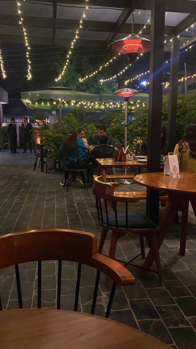 renugupta's tweet photo. Here’s a shout out to the best chic cafe in Dehradun - COCO authentic Italian - neopolitan pizza - straight from Naples :) #restaurantsinindia #coolcafe #Dehradun https://t.co/u0IaEzveO1