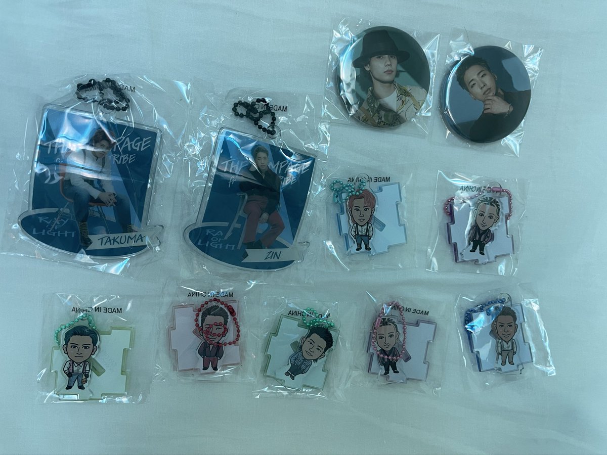 nnm___603's tweet photo. ランペ 交換 ROL 追加公演 静岡

譲▶画像参照

求▶買取>吉野北人、長谷川慎

本日静岡でのお取引希望しています。
お心当たりのある方はご連絡お願いします🙇🏻‍♀️ https://t.co/J0ZxE37Oln
