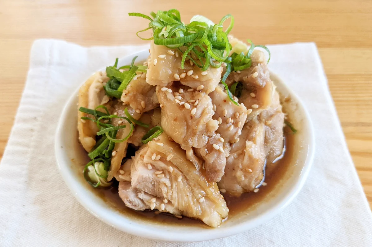 調理はレンジにお任せ！簡単美味しい「よだれチキン」。