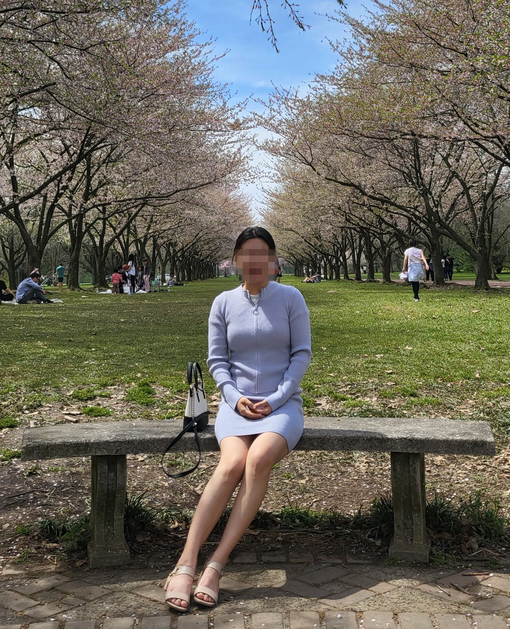 Invitation Man on Twitter: 아이 2(남편)+1(초대남) 낳은 와잎 최근 일상사진. 모르는 사람이 보기엔 