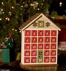 roy_earth_'s tweet photo. @RidazLP @BoredApeYC @yugalabs @OthersideMeta @10KTFshop @MeebitsNFTs these are awesome.  It would be great if there was a 'what's not in the box' christmas calender box treat thing. https://t.co/dNoHt5KbNP