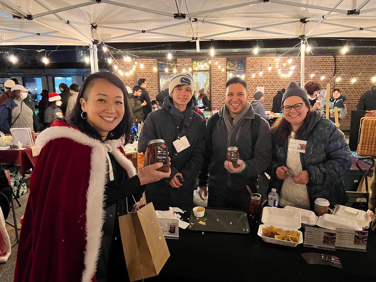 Lily Cheng (@lilycheng) on Twitter photo Another beautiful We Love Willowdale Christmas Market and Walking Parade! It was a magical night! Kudos to <a href="/NeighbourlinkNY/">NeighbourLink North York</a> and Sebastian Biasucci on a job well done! #ConnectedCommunity Another beautiful We Love Willowdale Christmas Market and Walking Parade! It was a magical night! Kudos to <a href="/NeighbourlinkNY/">NeighbourLink North York</a> and Sebastian Biasucci on a job well done! #ConnectedCommunity
