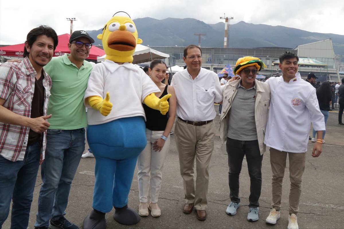 Santiago Guarderas tweet media