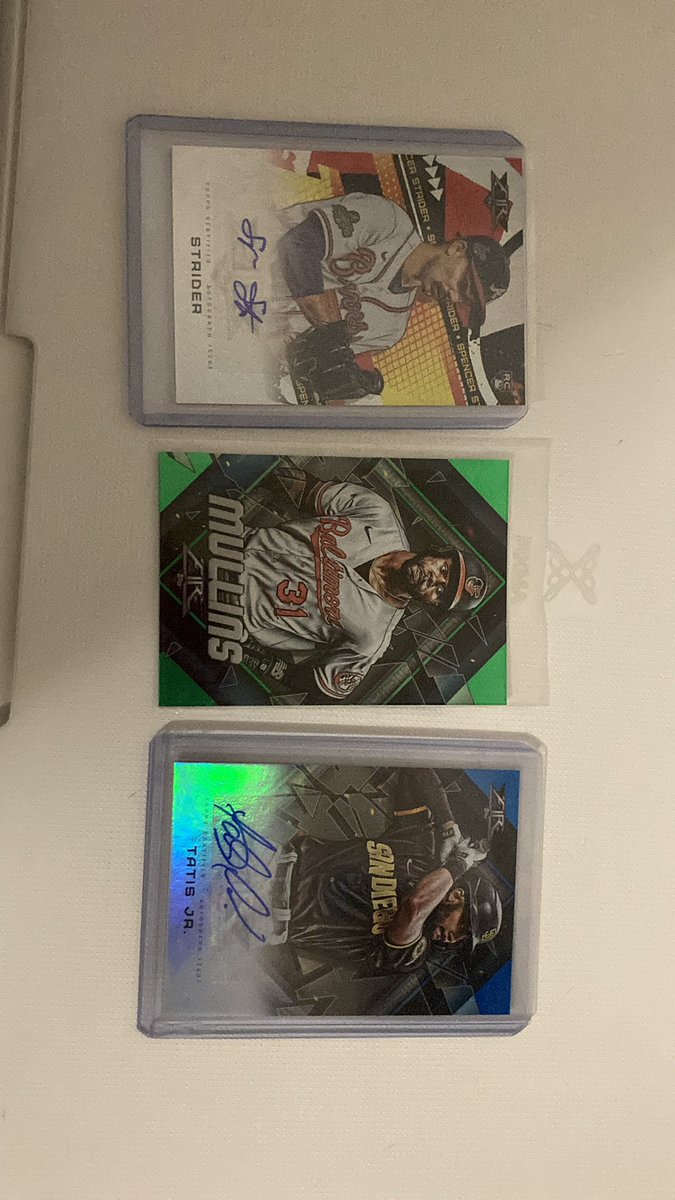 AndyRew3's tweet photo. @Chukars @CardPurchaser Mullins 047/199 I just like the green
Tatis 2/5 https://t.co/iNTYRRwQlV