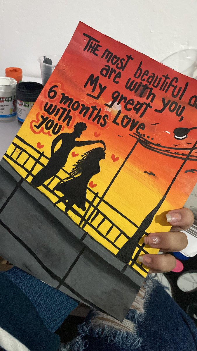_dvalencia_'s tweet photo. Le hice una pintura a mi novio:c, enamorada?, si estoy la vdd ✨ https://t.co/5cNAgQfF5N