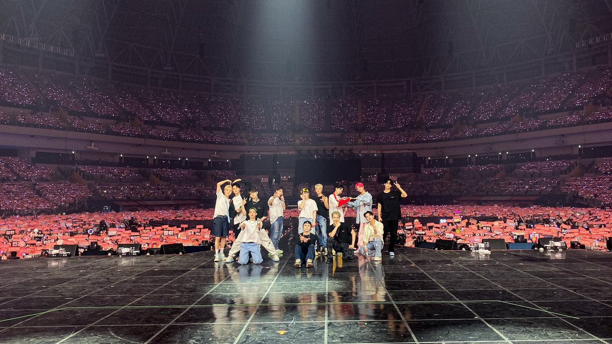 ba_by_1122's tweet photo. #MAKESTAR #고마워_내가수 #고마워_세븐틴 
올 한해 누구보다도 바쁘게 살면서 전세계에 있는 캐럿들에게 행복과 기쁨을 줘서 너무 고마워 살다가 지치고 힘들때 너희가 너무 많은 힘을 줬어 너무 고마워 사랑해 앞으로도 영원히 함께하고 싶어 너네의 청춘에 https://t.co/yHL1WCKEtf