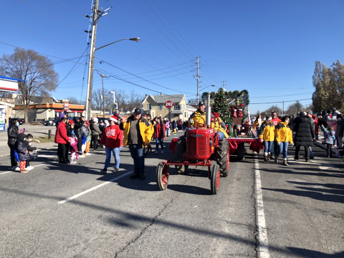 Markham Santa Parade tweet media