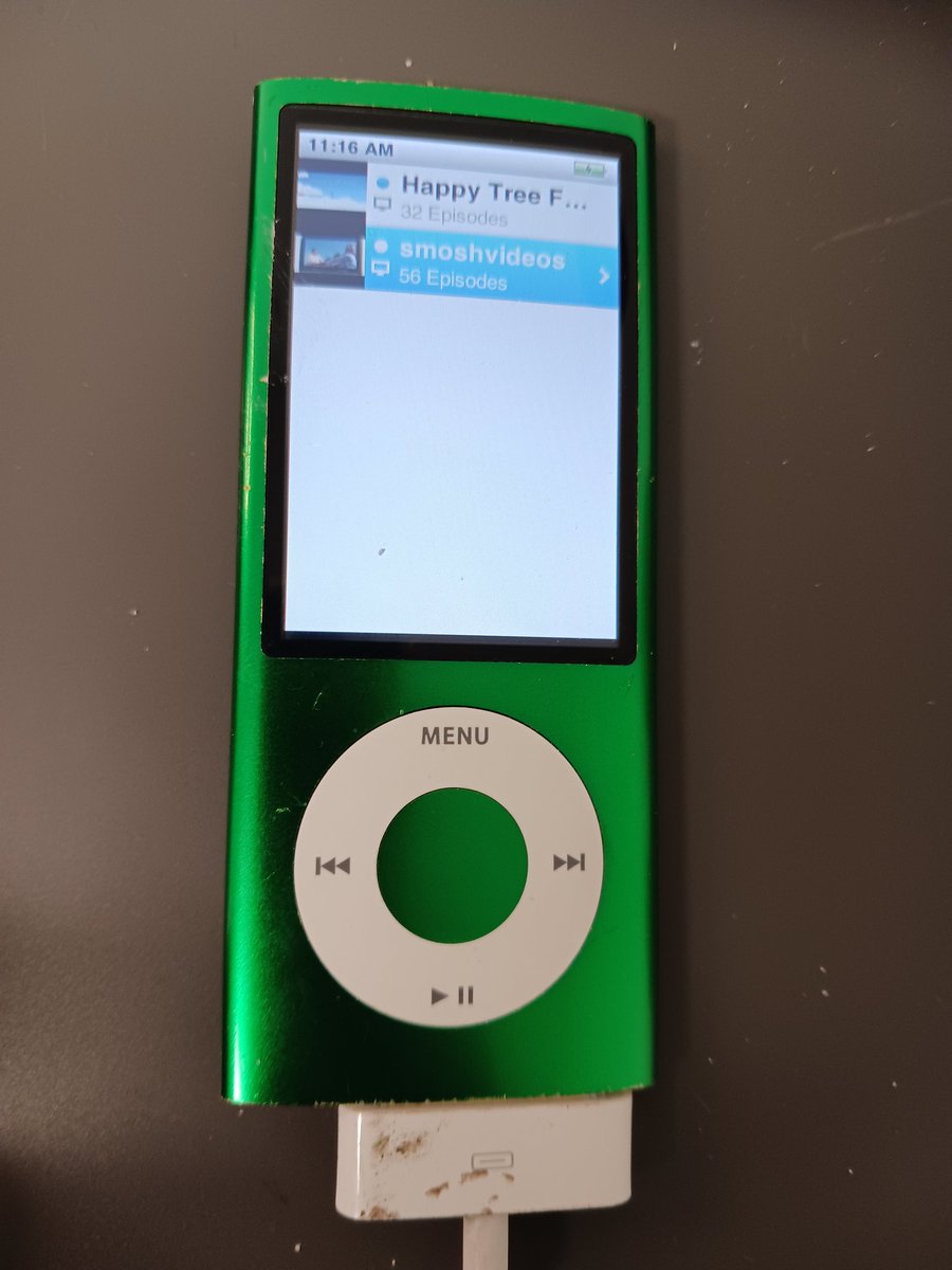EndlessEwaste's tweet photo. #iPod nano https://t.co/N0HZMVcYSy
