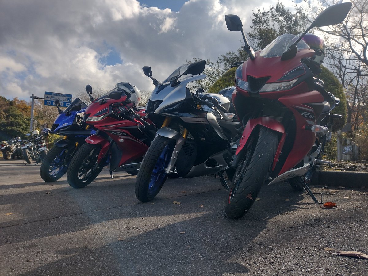dsk_x14's tweet photo. R15 Quartet @ 達磨山のレストハウス
#YZFR15 https://t.co/vimgGCtpaS