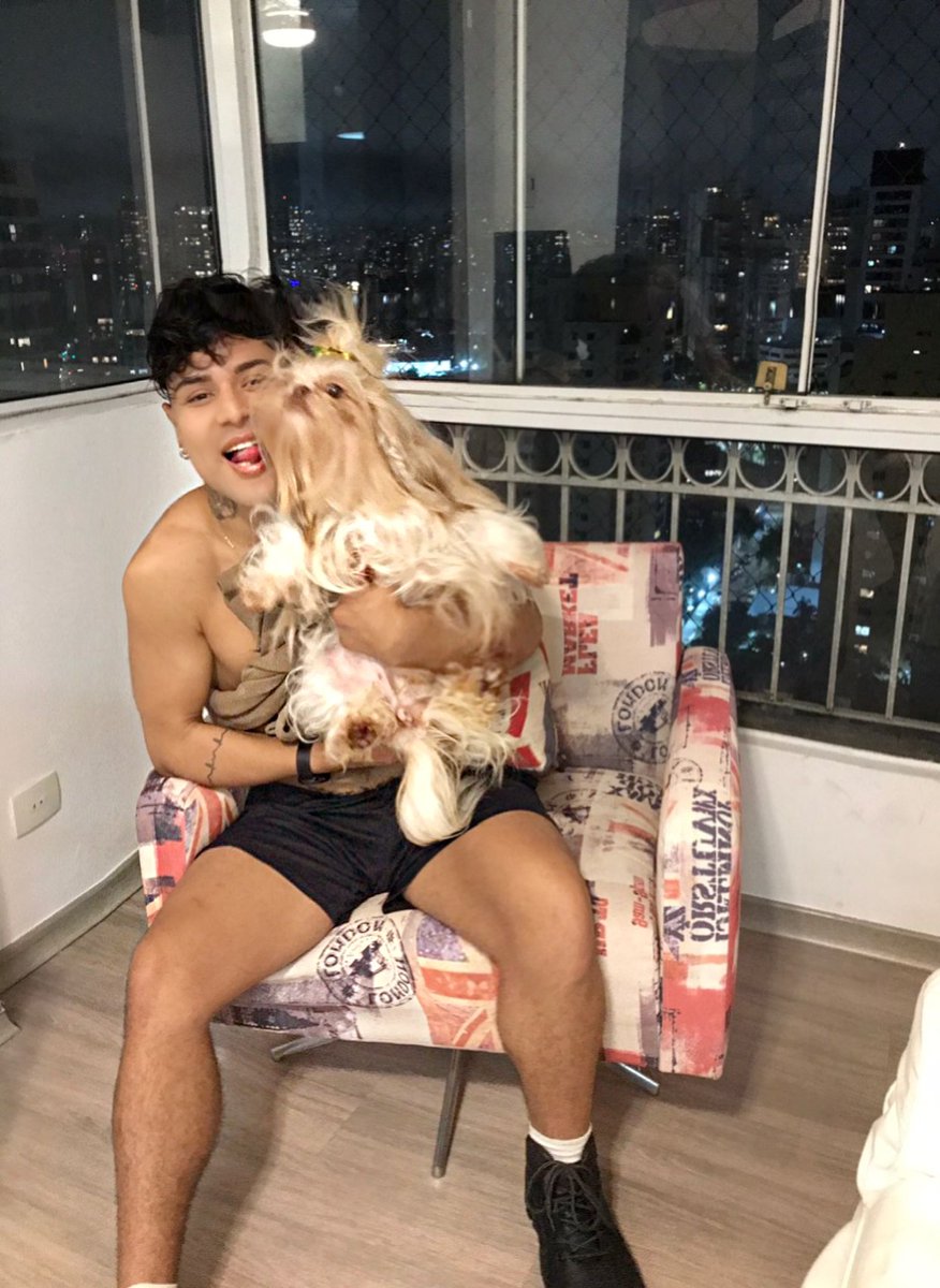 nye_lipp's tweet photo. https://t.co/E7UERITSmu