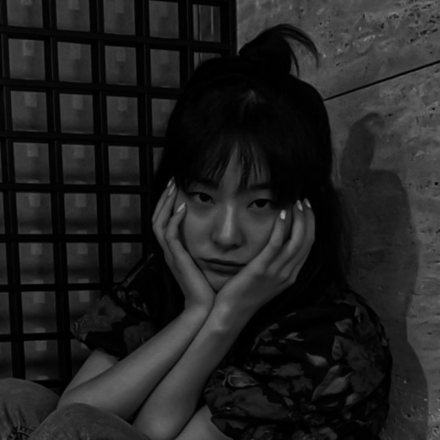 osculun's tweet photo. ㅤㅤ
ㅤ ㅤㅤ
POV: Você enlouqueceu completamente e tomou a pior decisão da sua vida: namorar comigo. Agora, essa é sua galeria.

ㅤ ㅤㅤ https://t.co/TBFA5bOy1P
