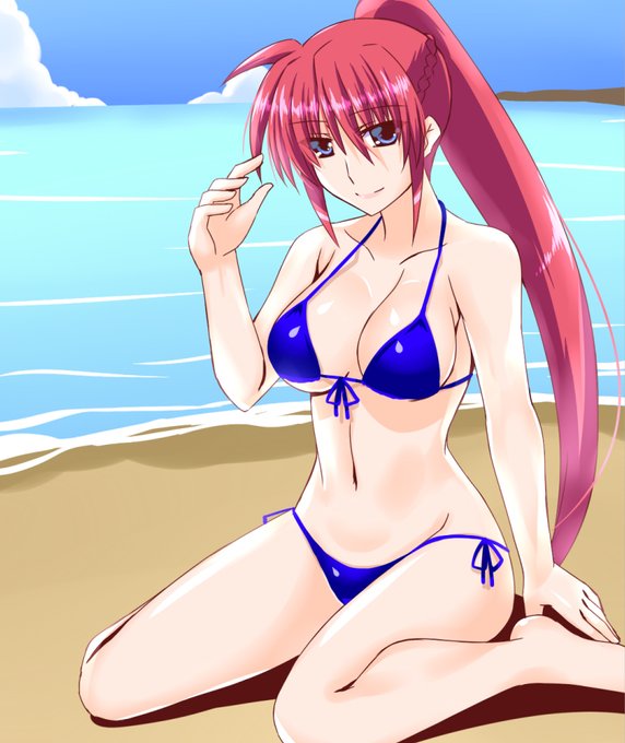 もちろんビキニにもお着換えしてもらいます 