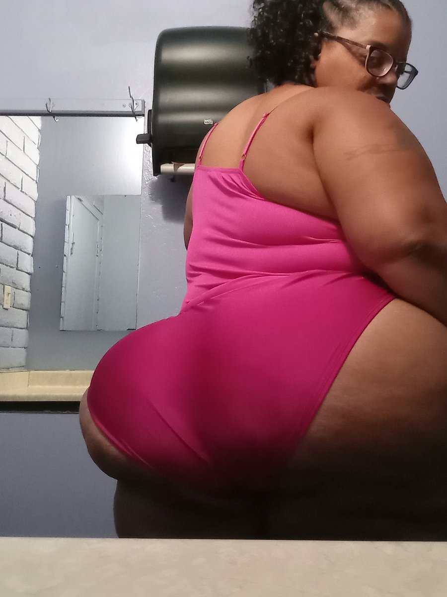 bootylious7's tweet image. Loving life.. Blessed to be here..