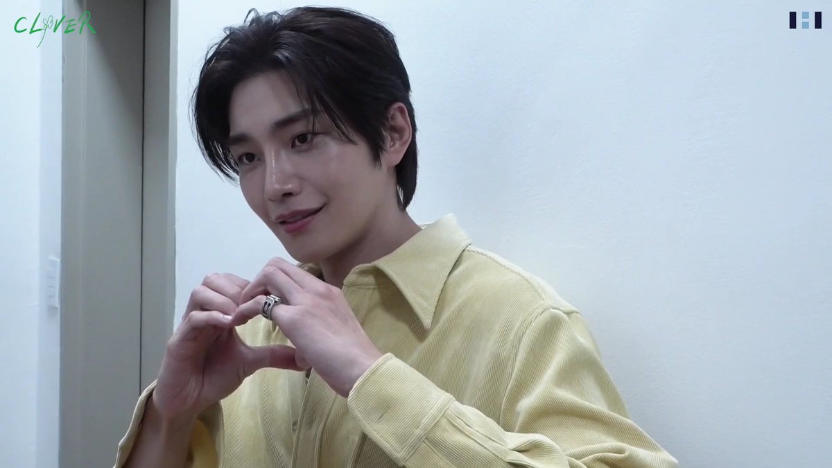 김쟁 이제 세상과는 단절한고뉘??
빠순희 우럭 😭 
사진 줘세요🤲🏻🤲🏻🤲🏻

#김재영 #셀카내놔 #보고싶어 #HB엔터 #뭐해 

<a href="/HBenter/">HB entertainment</a> <a href="/darealkjy/">김재영</a>