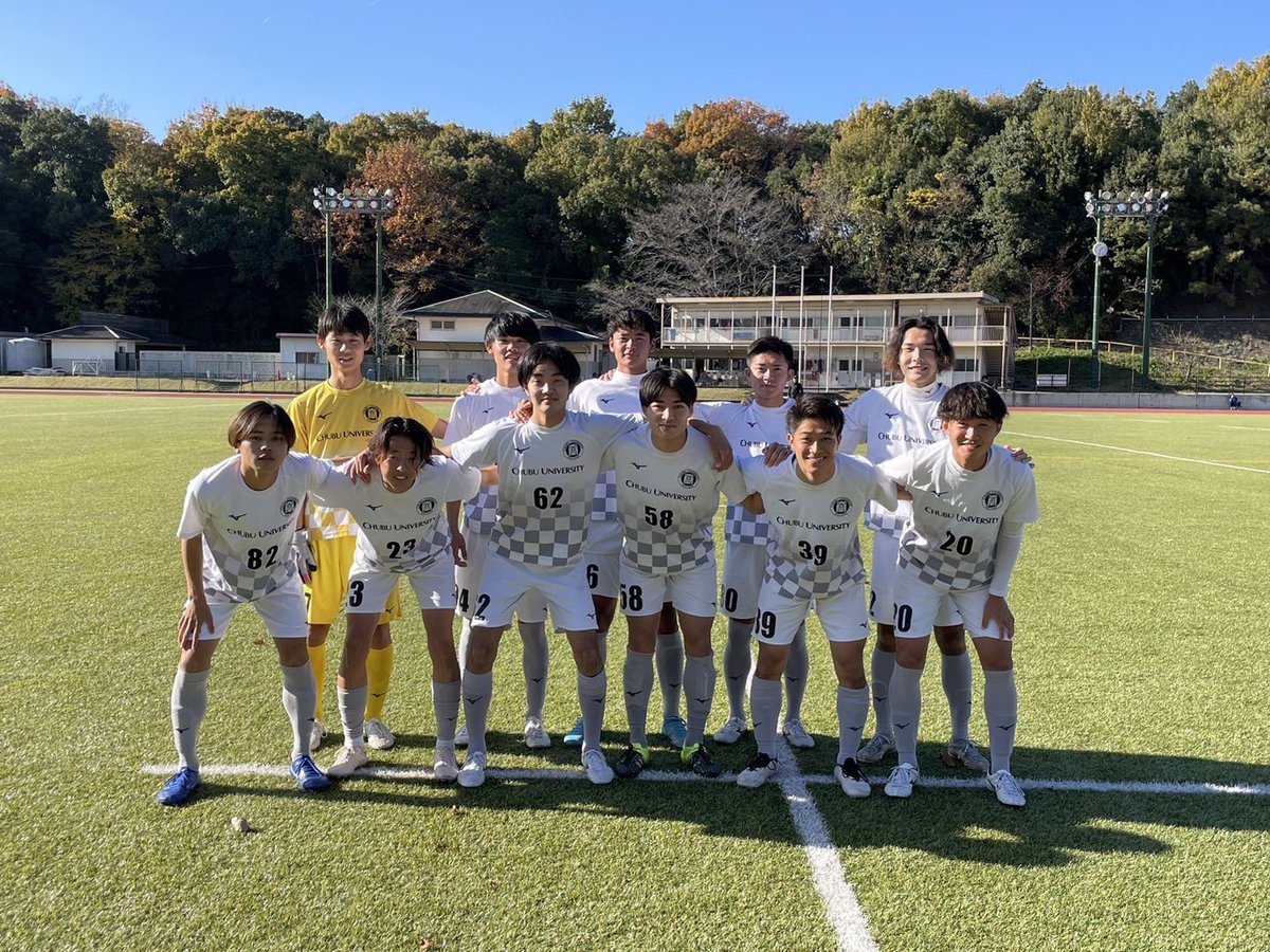 chubusoccercom's tweet photo. 11月27日(日)  Iリーグ

中部大学A🆚中部大学B

🔢7-8    
　
中部大学Bの勝利！✨

4年生はこの試合をもって引退となります。4年間お疲れ様でした‼︎😊

応援に来てくださった皆様ありがとうございました‼︎🙌

#中部大学サッカー部 #中部大学 https://t.co/V3Qca63N48