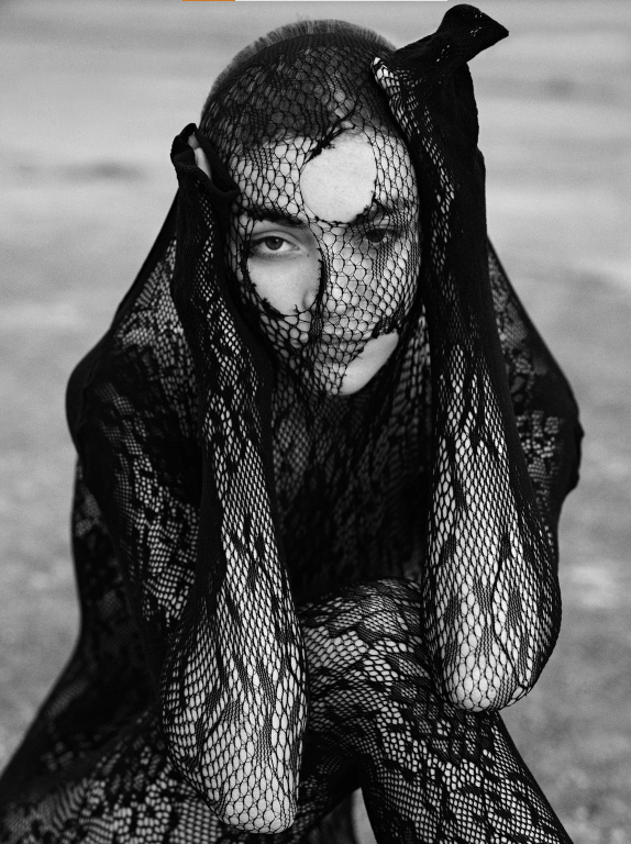 slawo19's tweet photo. #lukasdvorak.net fineart 🖤
#blackandwhitephotography
#womanact https://t.co/xbYtDn5YKv