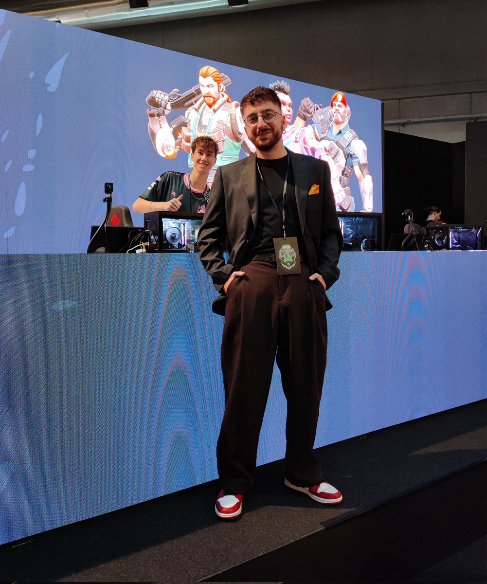 GRAND FINALS BO5 <a href="/AgentsRangeIT/">AgentsRangeIT</a> vs <a href="/DsyreEsports/">DSYRE</a>  starting at 11.00 💥

STAGE OUTFIT CHECK 🫡✔️

Live streaming on twitch in comment 🔗
VENITE A FARE CASINO IN ARENA 😎

🇮🇹🇮🇹🇮🇹