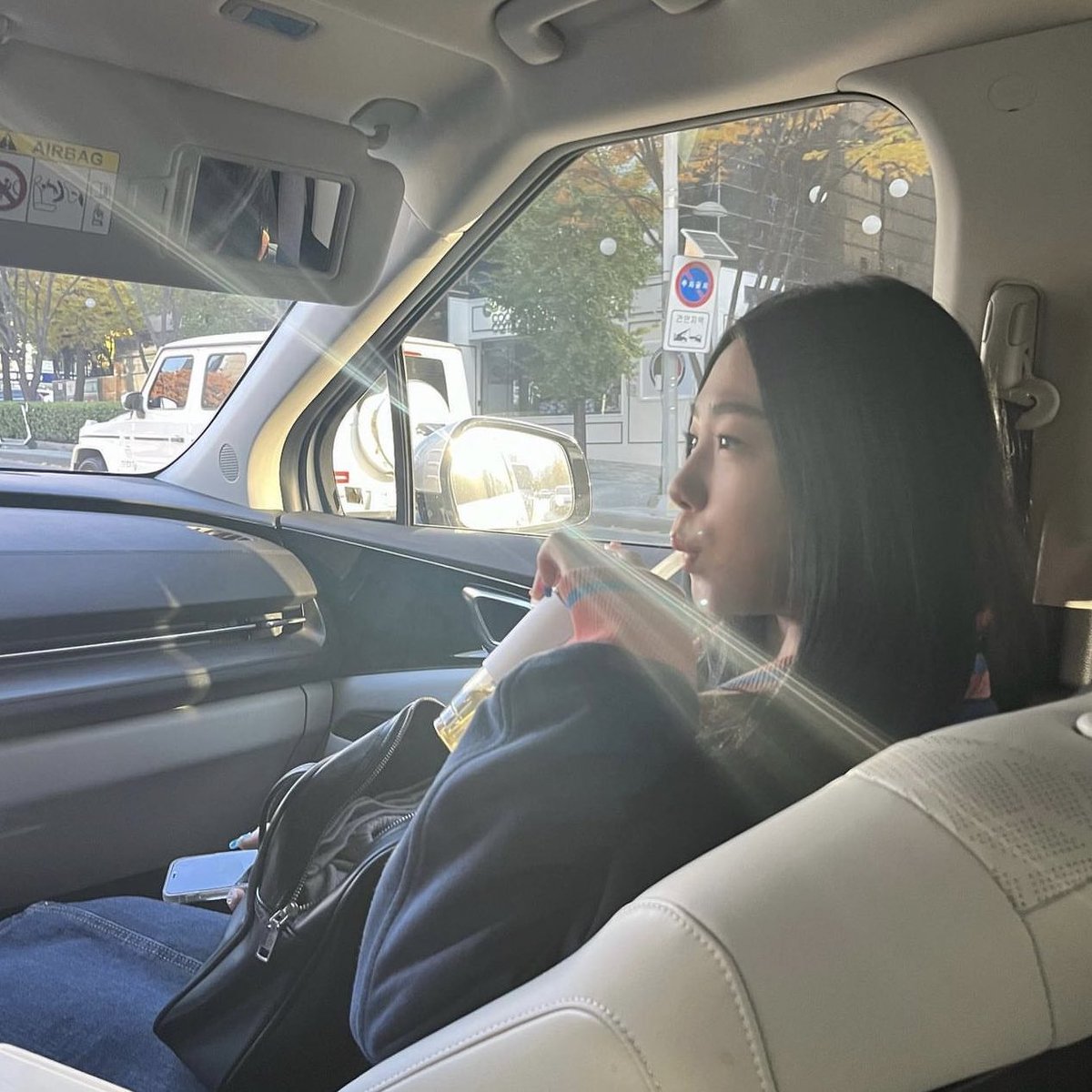 813_97's tweet photo. 221127 #이제이 instagram update

"#november"

#앨리스 #ALICE #EJ https://t.co/t9Y3YzNyU0