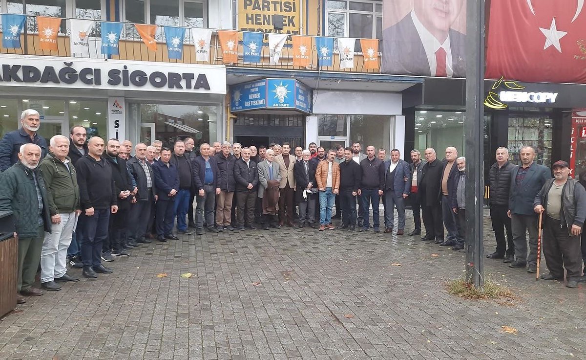 hserdarbaykal's tweet photo. Daraltılmış İlçe Danışman Toplantımızı gerçekleştirdik.. Teşkilat üyelerimiz ile istişare ve değerlendirmerimizi yaptık.. Cumhurbaşkanımız Sn. @RTErdogan ‘ın önderliğinde 2023 hedeflerine ulaşmak için canı gönülden çalışmaya devam ediyoruz.
@yunustever @erkankandemir https://t.co/UThK7A9tpb