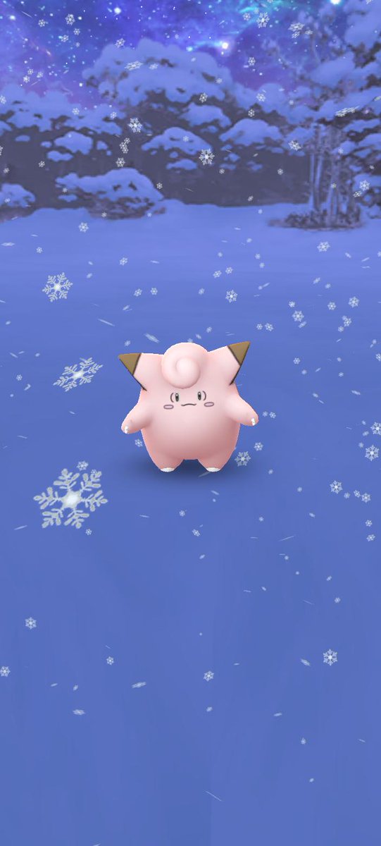 TGoto122's tweet photo. ポケモンGOの捕獲画面が、雪景色になって、めっちゃキレイだ。

#ポケモンGO https://t.co/tZdcNQCOwS