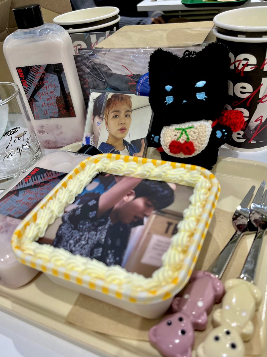 koobadtz's tweet photo. 📍연남토마
📍카페 투스프링

#deepnight_june
#준회야_여기밥많이주내
@ikon0818_ https://t.co/zwe0zFP5dQ