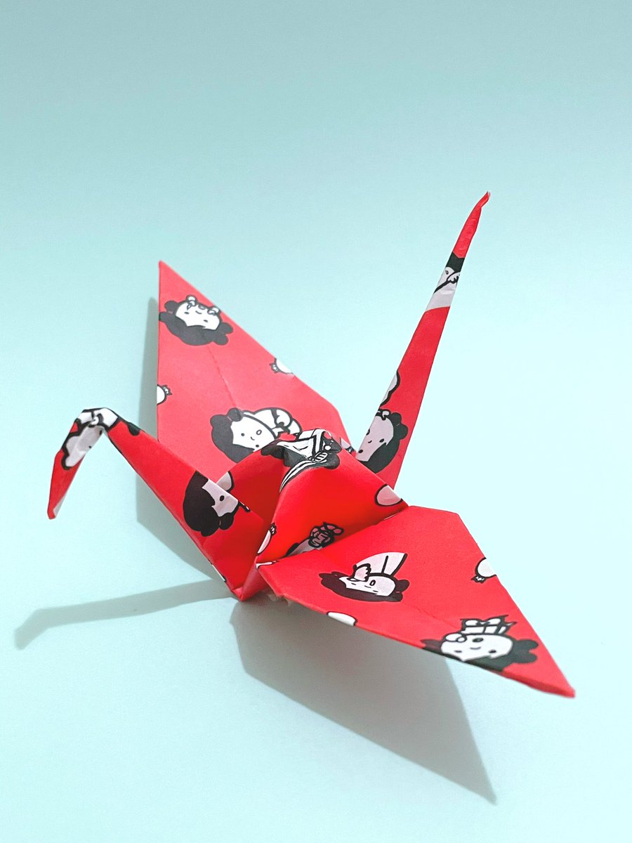 「友達から貰った古事記折り紙で折った鶴 」|東385🍫おかしエルフ連載中のイラスト