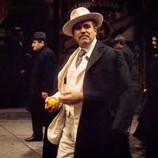 miguelnicolas95's tweet photo. @monicanienor A mi esta imagen me pierde entre este hilo. La mano negra vestida de blanco en el Padrino II, ¿Cómo lo encajaría?
PD: Es un hilo muy interesante https://t.co/quBjbSOVhg