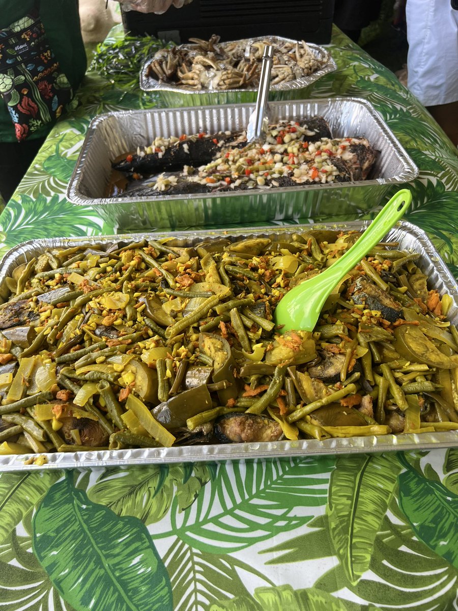 AlimBalin_'s tweet photo. グアム料理美味しそう✨🍴

#Hereweguam
#guam100
@visitguam_jp https://t.co/031J4i3Efd