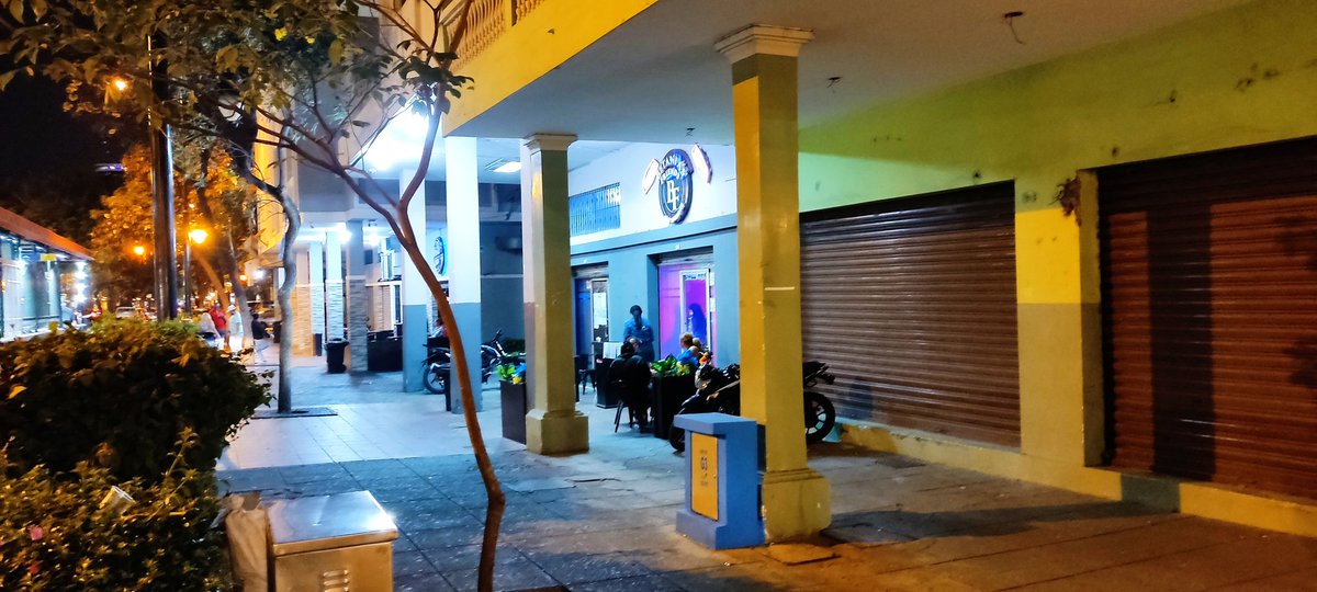 AntiVC_VC's tweet photo. Los negocios nocturnos se mueren de hambre por estos #toquesdequeda inútiles y sin percepción de seguridad...solo propician la clandestinidad e ilegalidad vs negocios que ustedes los arrinconan a la quiebra
@nielsolsenp @HMunetonZ @LassoGuillermo @GloriaGallardoZ @lacamaragye https://t.co/1N76Stfqn2