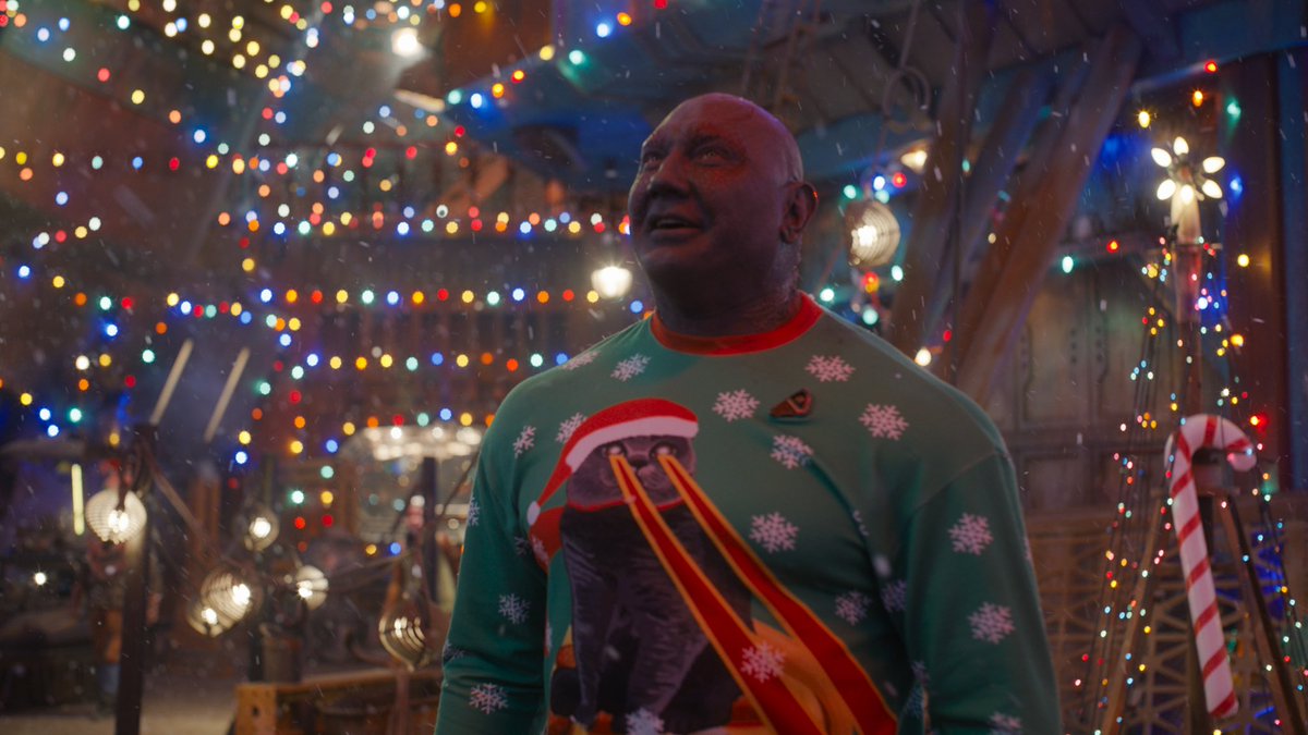 mutmatt52's tweet photo. 89/100 “The Guardians of the Galaxy Holiday Special”

//ภาคใหม่ใกล้เข้ามา คงเป็นบทเปิดเรื่องเน้นเอาฮา ก่อนที่จะเรียกน้ำตาเมื่อหนังเต็มฉาย 
//ถามว่าไม่ดูได้มั้ย สำหรับตอนพิเศษนี้ ก็คงจะไม่ เพราะมีส่วนเสริมเนื้อหลักด้วยมาหน่อย ๆ https://t.co/bZ1MZwAOCB