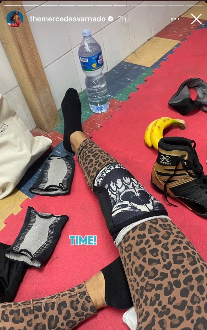 ROWDYLAYLA's tweet photo. still no Sasha return....WHAT WAS THE REASON???? https://t.co/LF8gTjqUbx