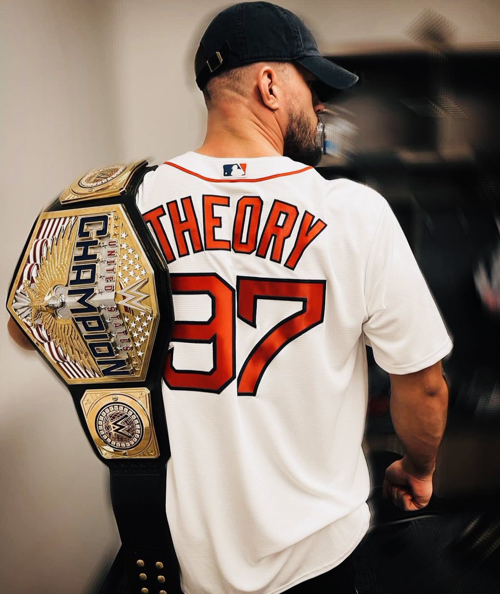ALLDAYTHE0RY's tweet photo. The highest in the room. 🚀 #AndTheNew #2x https://t.co/Fy469zlDu9