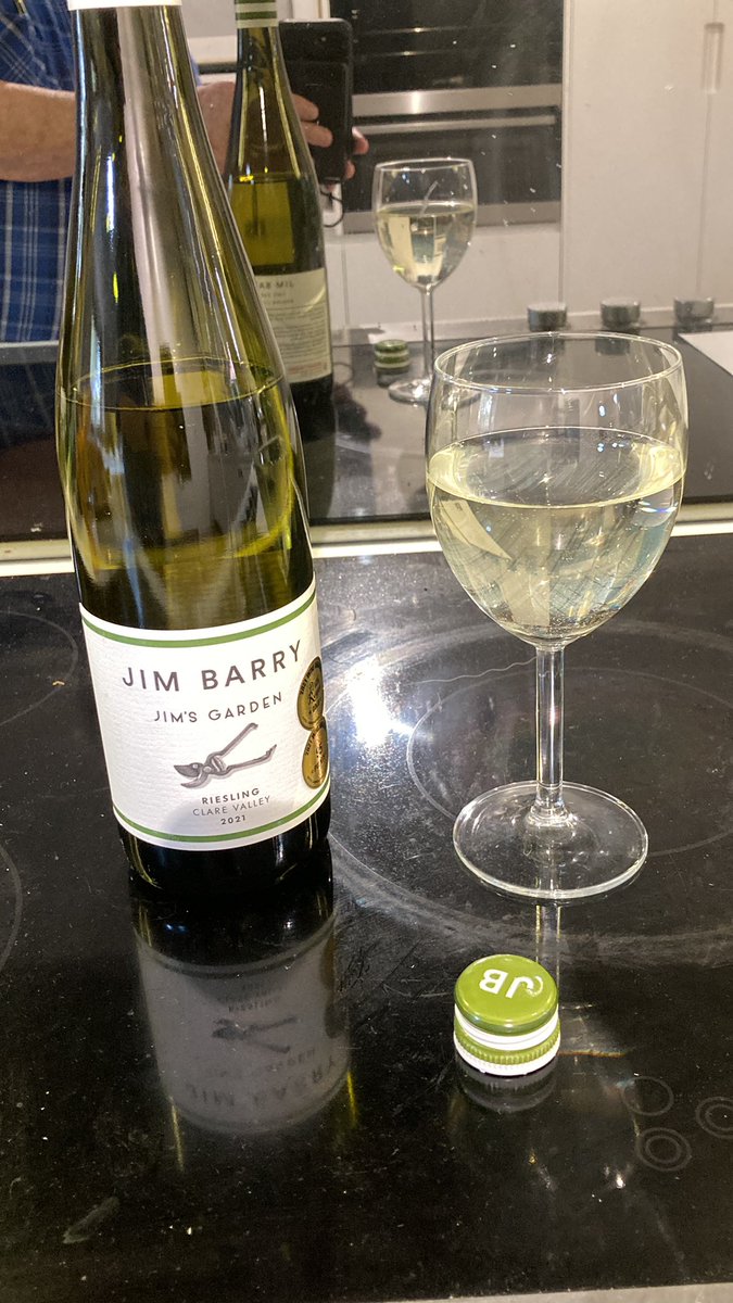 Rik Wallin (@ridgiedidge) on Twitter photo <a href="/RieslingDU/">Riesling DownUnder</a> If you guessed this was the first step In tonight’s risotto recipe, you were correct. <a href="/RieslingDU/">Riesling DownUnder</a> If you guessed this was the first step In tonight’s risotto recipe, you were correct.