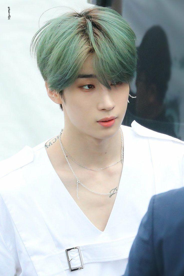 L00n2a's tweet photo. Hehehehe edisi kangen bapak Uya
Sekaligus hujan daripagi heungh pikirannya jadi yg hangat² awokwok

2Seung boat please show me your love 😉

Nulisnya ngebut ini soalnya mau masak buat dinner party wkwkwk

( https://t.co/kyVIlYpe6t ) https://t.co/8ls1W0MsVG
