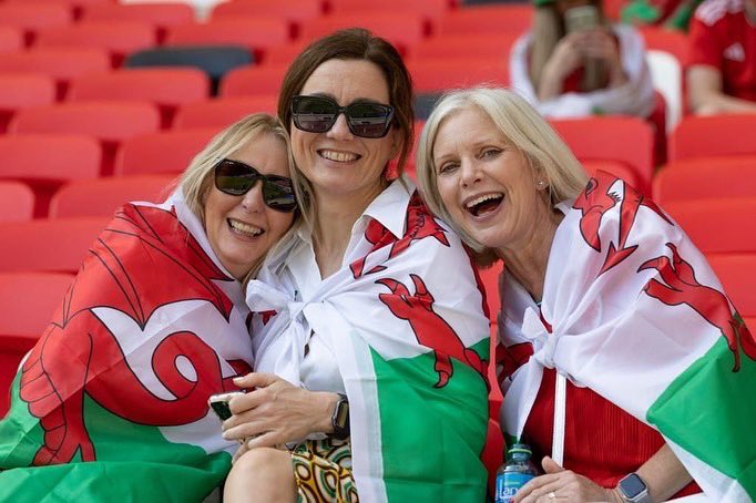 🏴󠁧󠁢󠁷󠁬󠁳󠁿🐉 #WalesVsIran