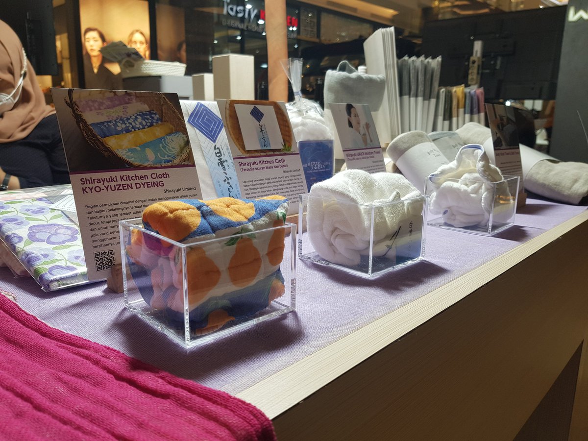 NaraExhibition's tweet photo. In the blink of time, today is the last day of Nara Prefecture Exhibition. We are looking forward for your visit at #TransStudioBandung until the end of the day! See you! https://t.co/qlpwb4iTFm