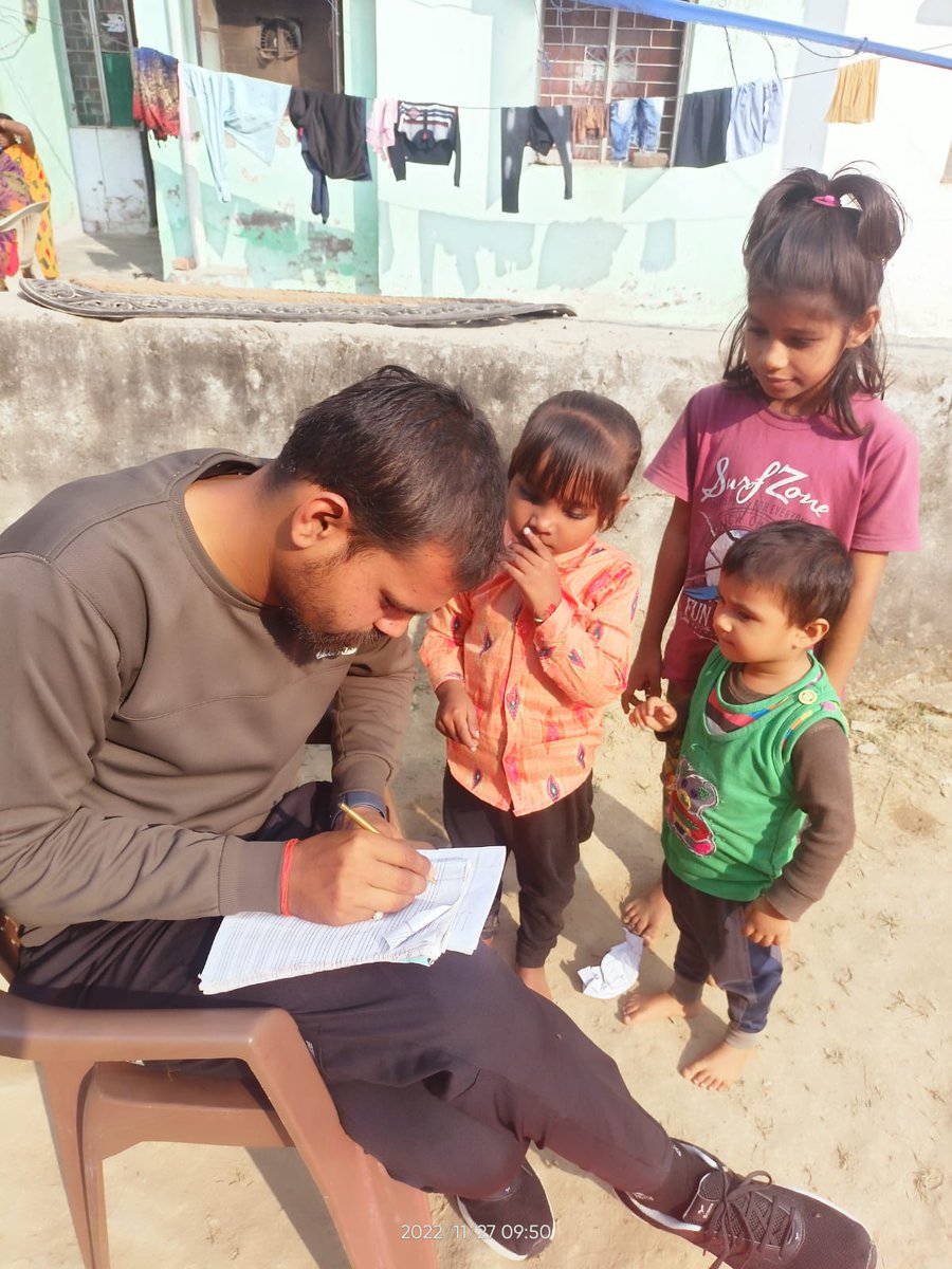 utthanbasti's tweet photo. #Utthanbasti टीम अपने साप्ताहिक ड्यूटी पर...
हर रविवार की तरह इस रविवार पर भी बच्चों को निःशुल्क शिक्षा दी गयी।
#MissionStudywithUtthan
@PiyushDubey99 @dmbas_ @UPGovt @EduMinOfIndia @asushantsdubey @Ersurendradubey @divyanshudubeys @sengarlive @Dubeynitin0101 https://t.co/n7oTc1SBJt