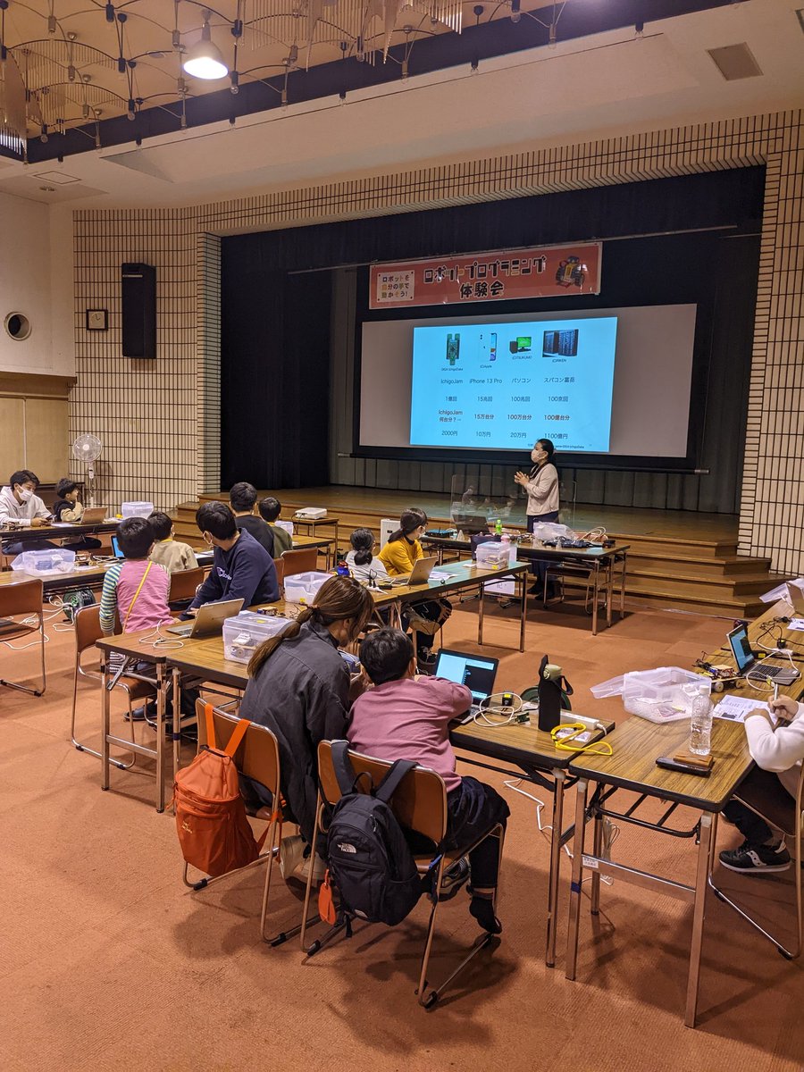 CoderDojo_KSWD's tweet image. #岸和田ロボットプログラミング 盛り上がってます！
コーダー道場岸和田もお手伝いしています☆
